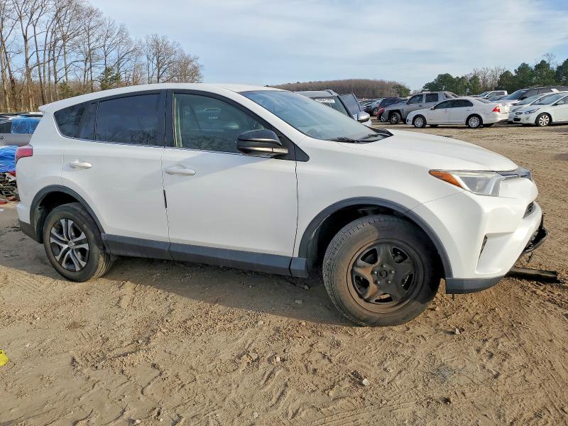 Фото 4 - TOYOTA RAV4