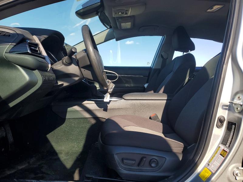 Фото 7 - TOYOTA CAMRY