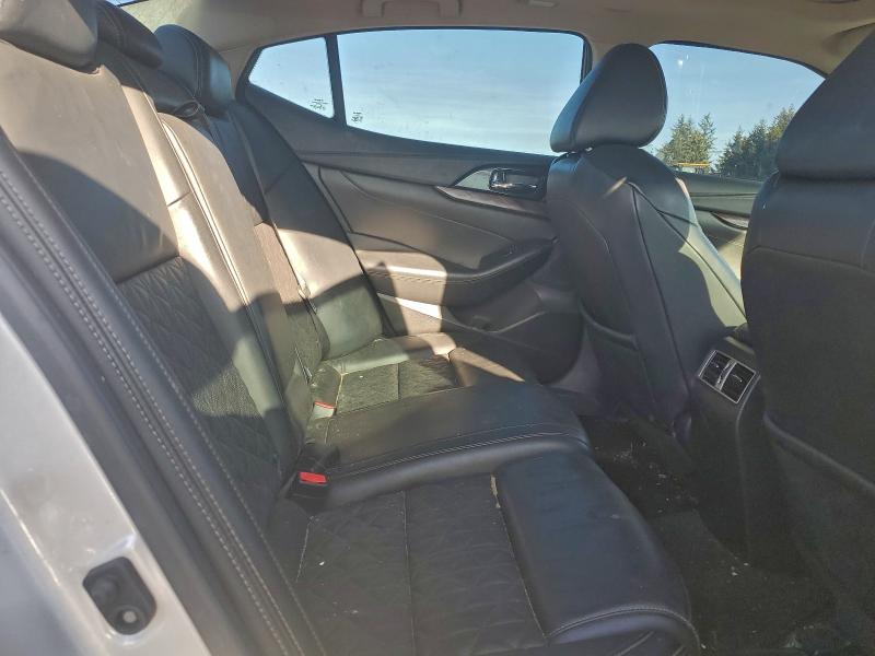 Фото 10 - NISSAN MAXIMA