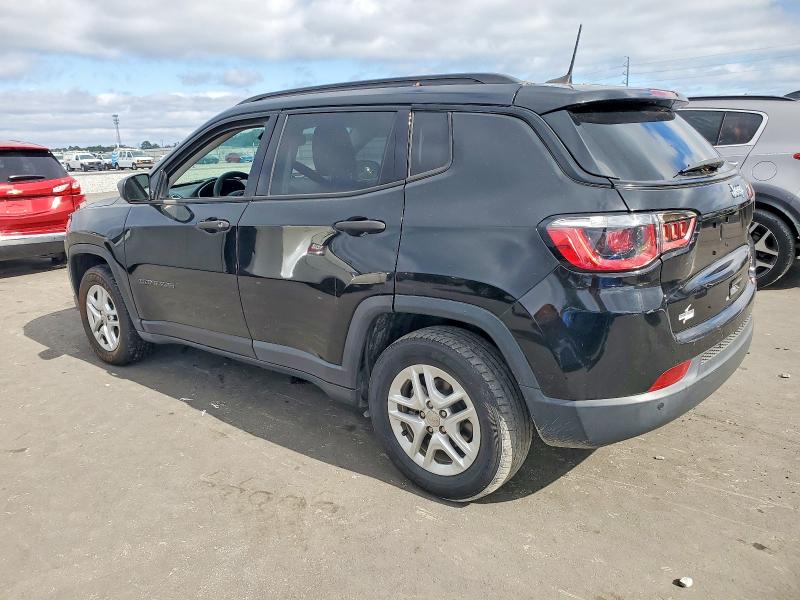 Фото 2 - JEEP COMPASS