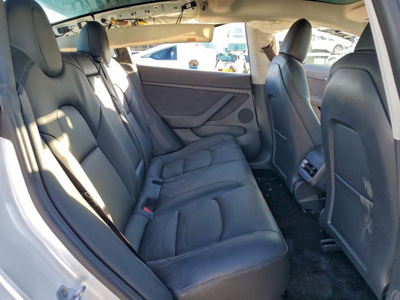 Фото 10 - TESLA MODEL 3