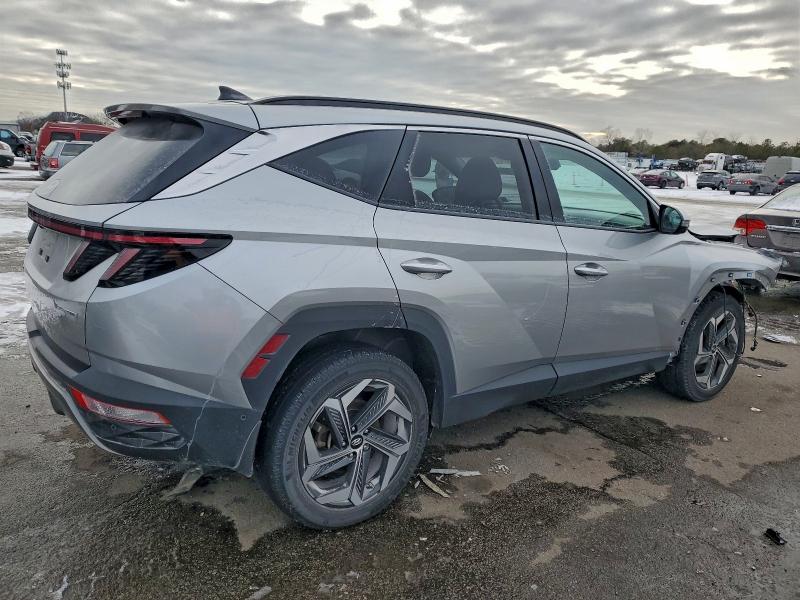 Фото 3 - HYUNDAI TUCSON