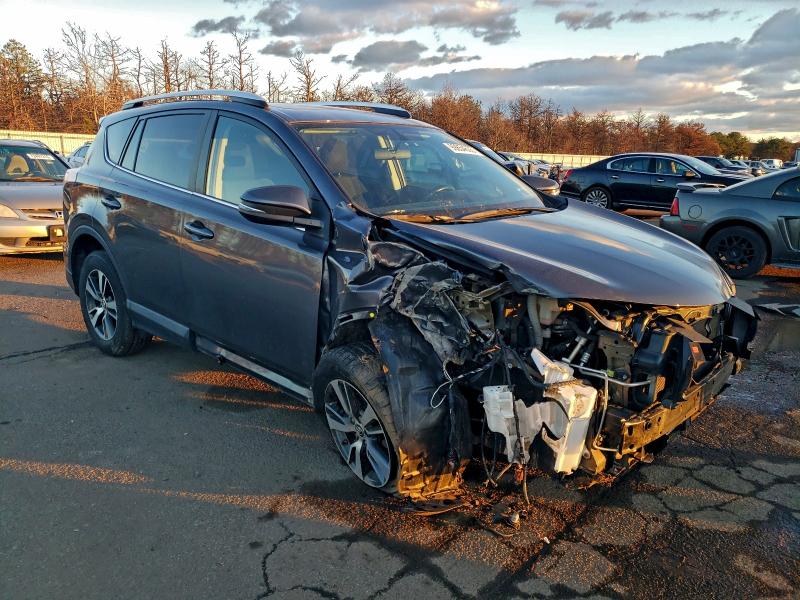 Фото 4 - TOYOTA RAV4