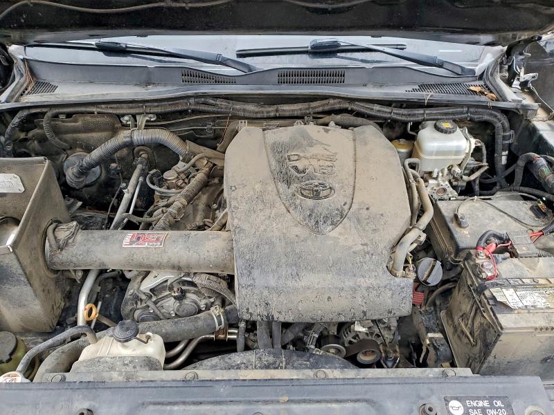 Фото 11 - TOYOTA TACOMA