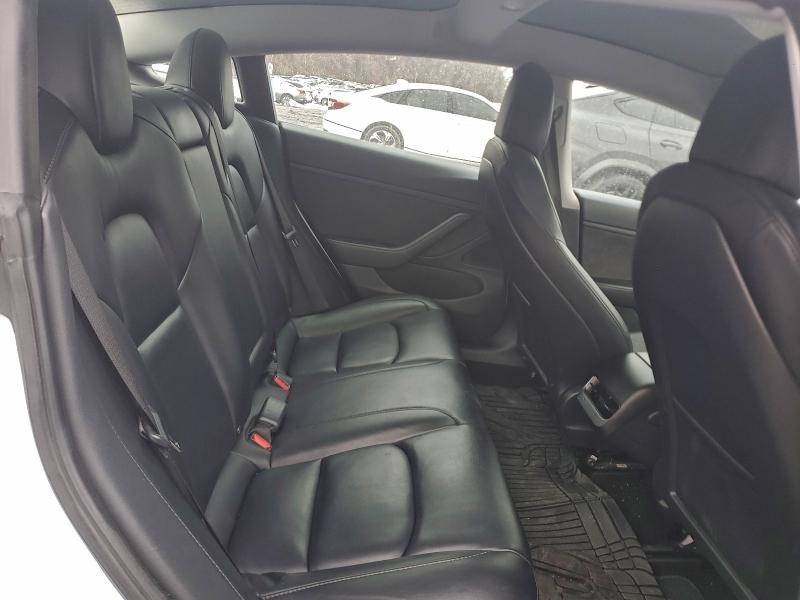 Фото 10 - TESLA MODEL 3