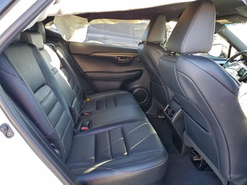 Фото 11 - LEXUS NX