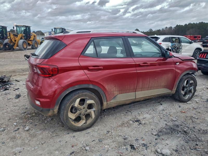 Фото 3 - HYUNDAI VENUE