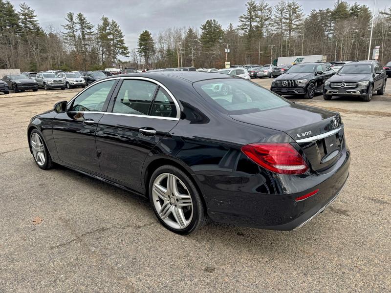 Фото 3 - MERCEDES-BENZ E-CLASS