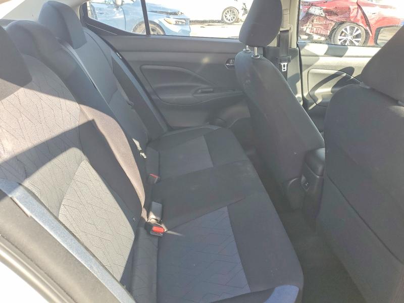 Фото 10 - NISSAN VERSA