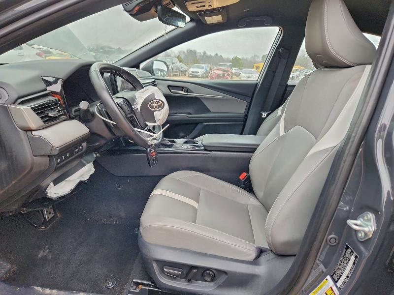 Фото 7 - TOYOTA CAMRY