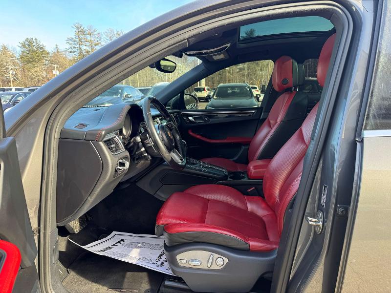 Фото 8 - PORSCHE MACAN