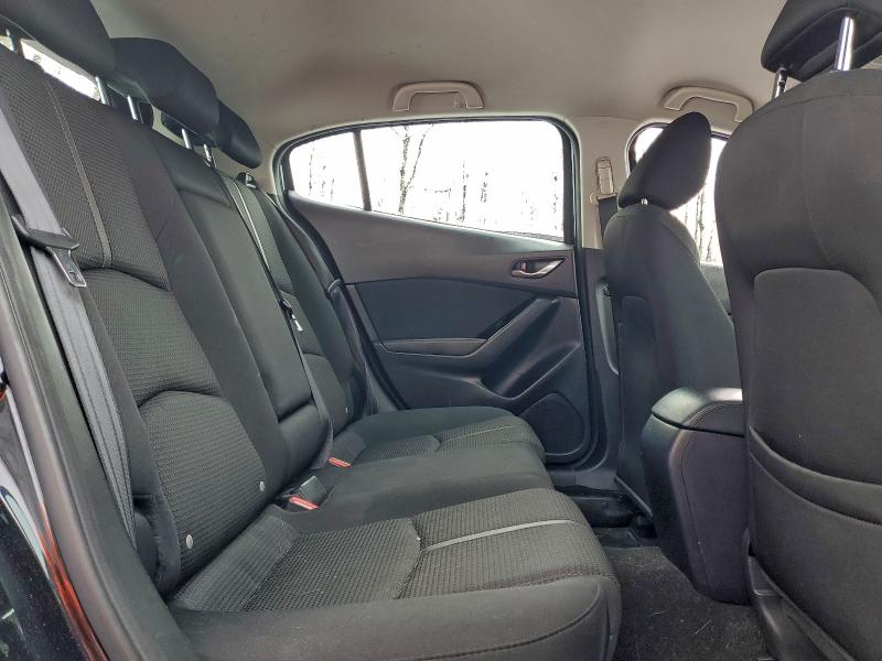 Фото 10 - MAZDA 3