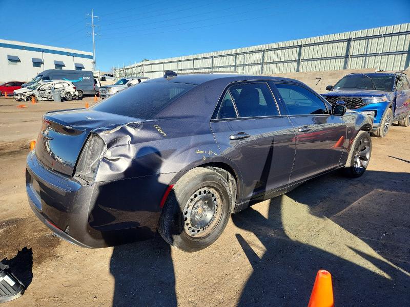 Фото 3 - CHRYSLER 300