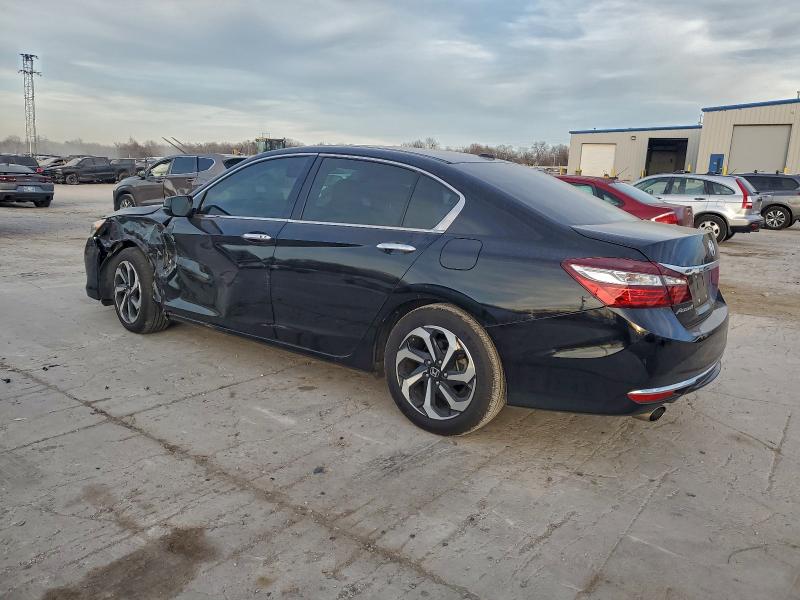 Фото 2 - HONDA ACCORD