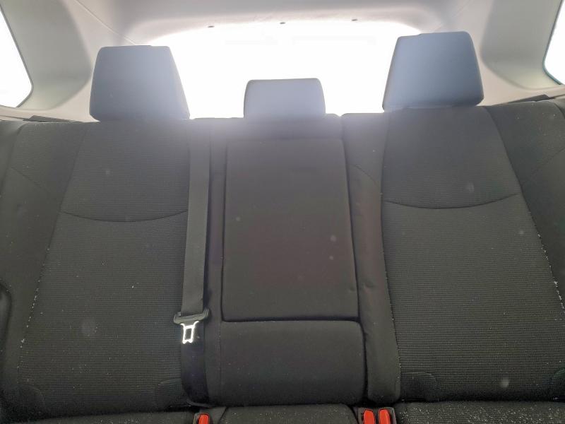 Фото 10 - TOYOTA RAV4