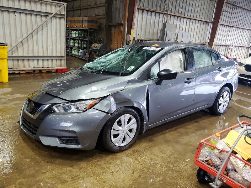 Фото 1 - NISSAN VERSA