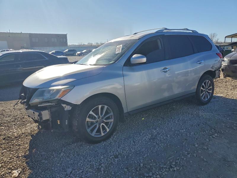 Фото 1 - NISSAN PATHFINDER