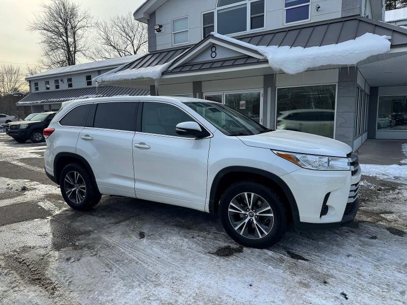 Фото 1 - TOYOTA HIGHLANDER