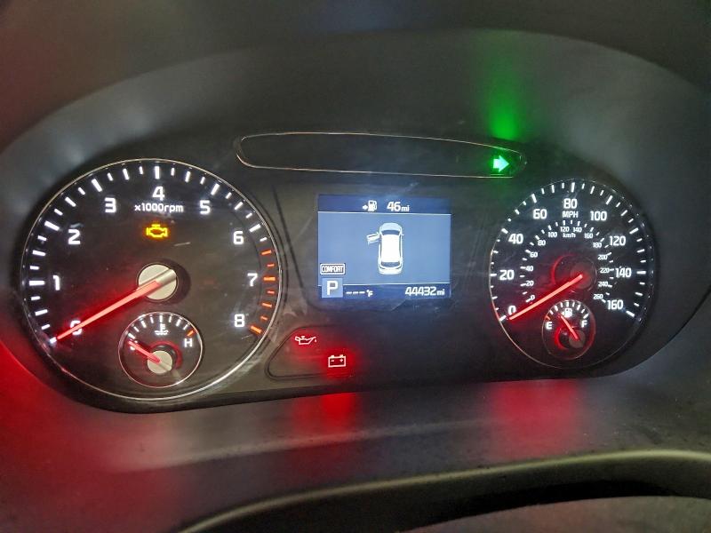 Фото 9 - KIA SORENTO