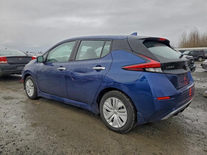 Фото 2 - NISSAN LEAF