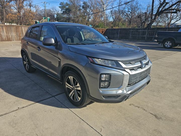 Фото 1 - MITSUBISHI OUTLANDER