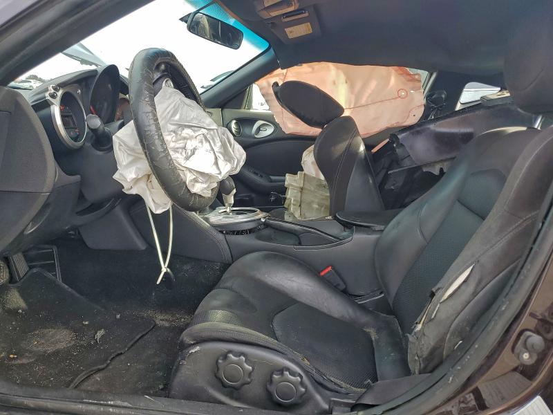 Фото 7 - NISSAN 370Z