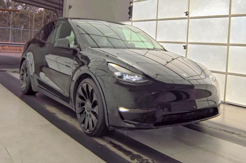Фото 2 - TESLA MODEL Y