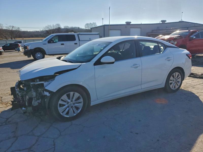 Фото 1 - NISSAN SENTRA