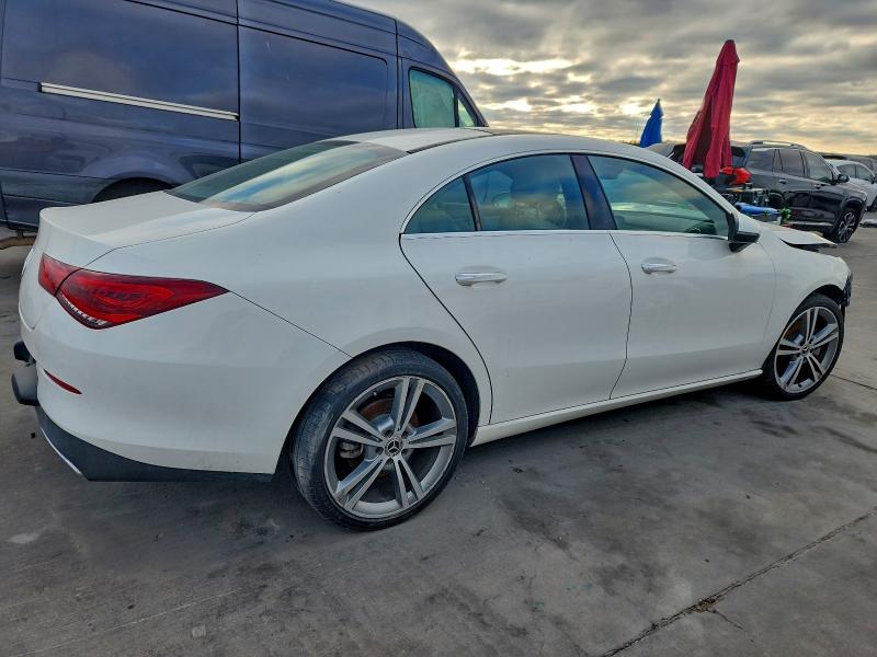 Фото 3 - MERCEDES-BENZ CLA-CLASS