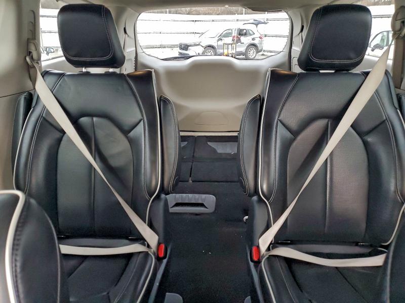 Фото 10 - CHRYSLER PACIFICA