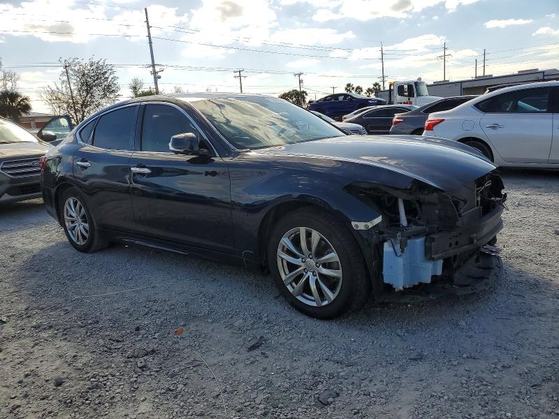 Фото 4 - INFINITI Q70