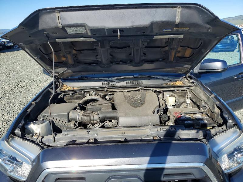 Фото 11 - TOYOTA TACOMA