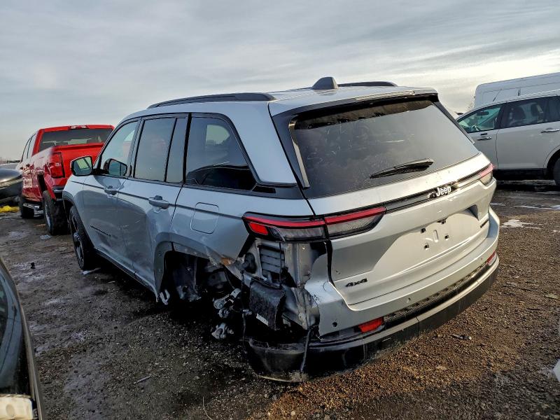 Фото 2 - JEEP GRAND CHER