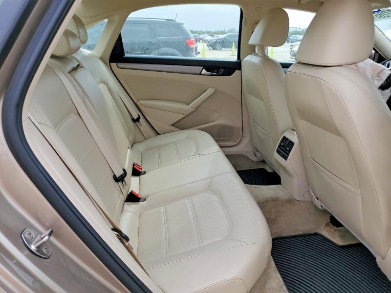 Фото 10 - VOLKSWAGEN PASSAT