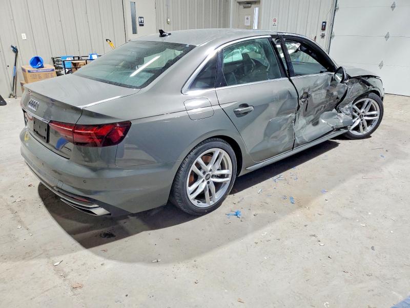 Фото 3 - AUDI A4