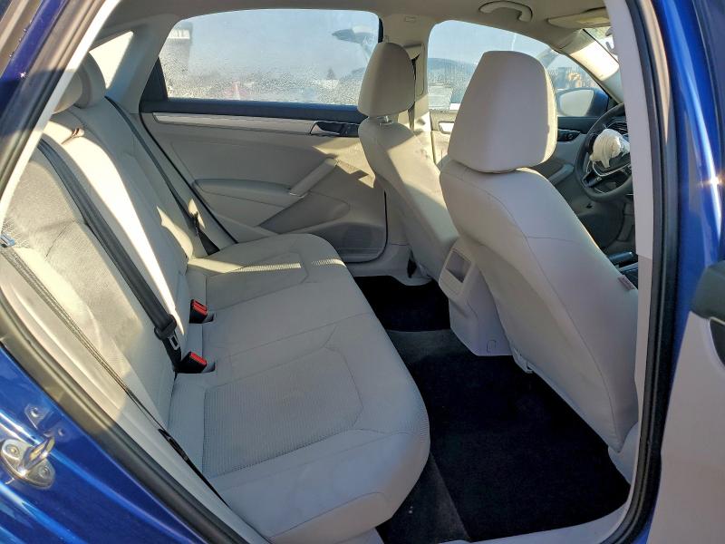 Фото 10 - VOLKSWAGEN PASSAT