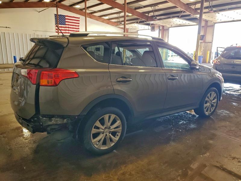 Фото 3 - TOYOTA RAV4