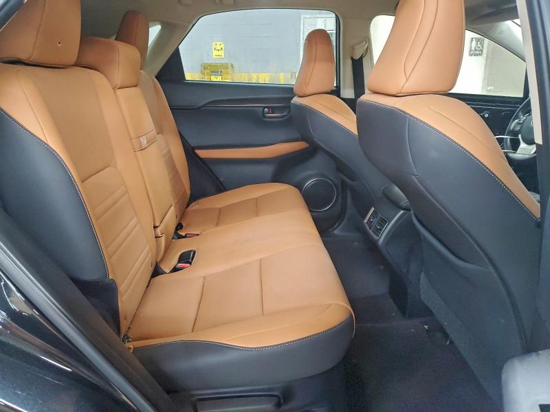 Фото 11 - LEXUS NX