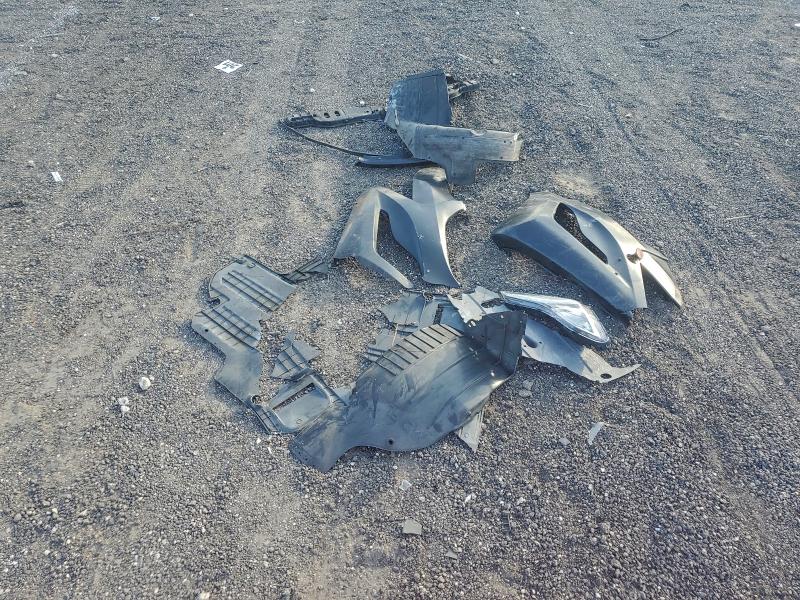 Фото 12 - HYUNDAI ELANTRA