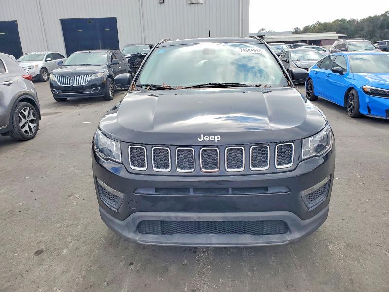 Фото 5 - JEEP COMPASS