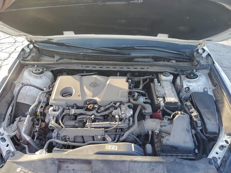 Фото 11 - TOYOTA CAMRY