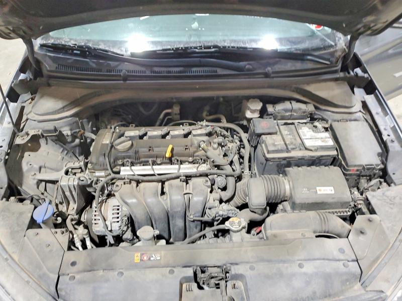 Фото 11 - HYUNDAI ELANTRA