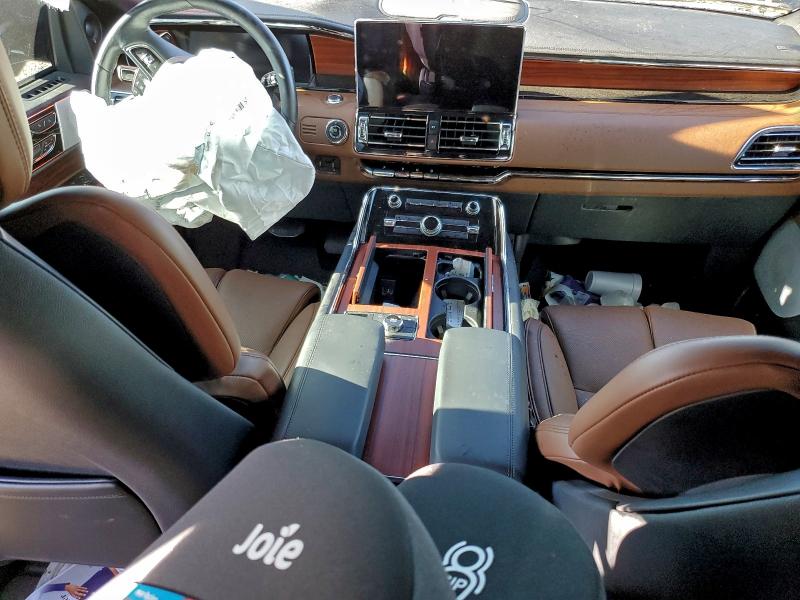 Фото 8 - LINCOLN NAVIGATOR