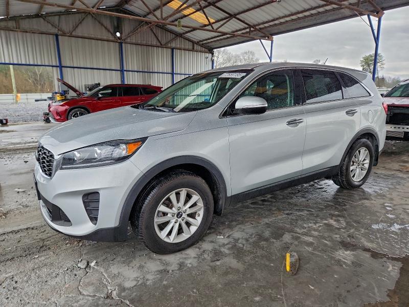 Фото 1 - KIA SORENTO