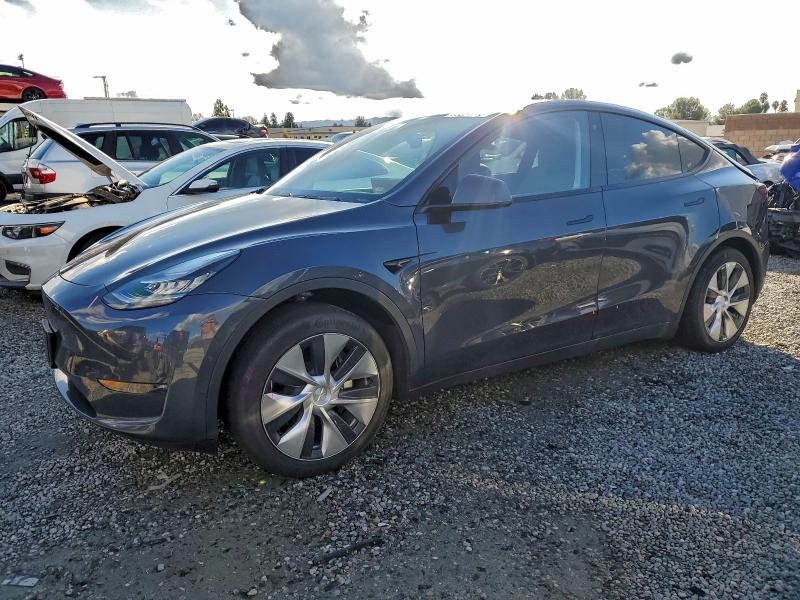 Фото 1 - TESLA MODEL Y