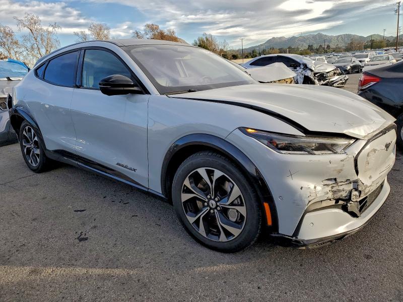 Фото 4 - FORD MUSTANG