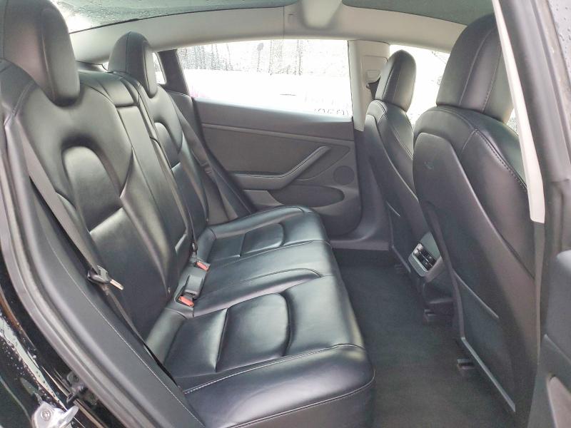 Фото 10 - TESLA MODEL 3