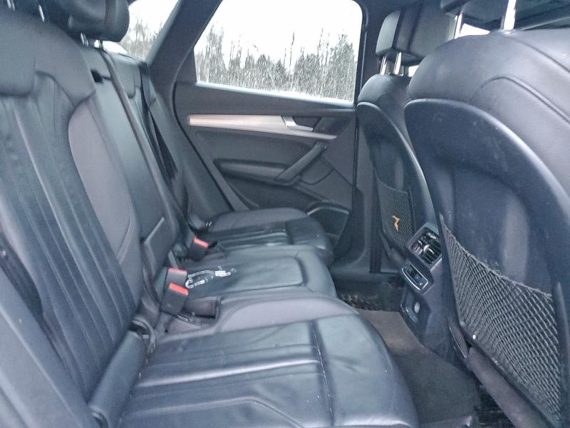 Фото 11 - AUDI Q5