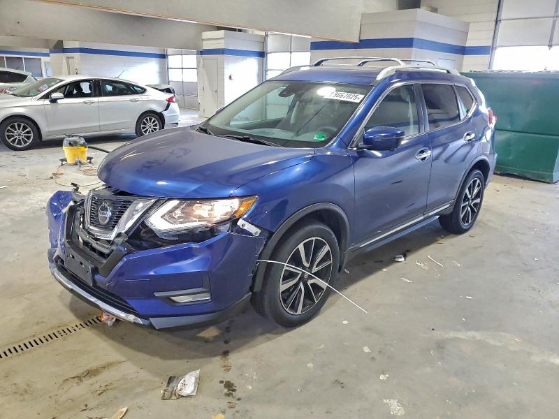 Фото 1 - NISSAN ROGUE