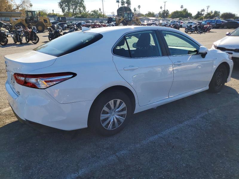 Фото 3 - TOYOTA CAMRY